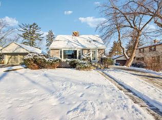 228 4th St, Downers Grove, IL