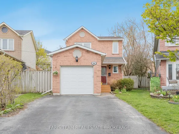 44 Hadden Cres, Barrie, ON L4M 6G6