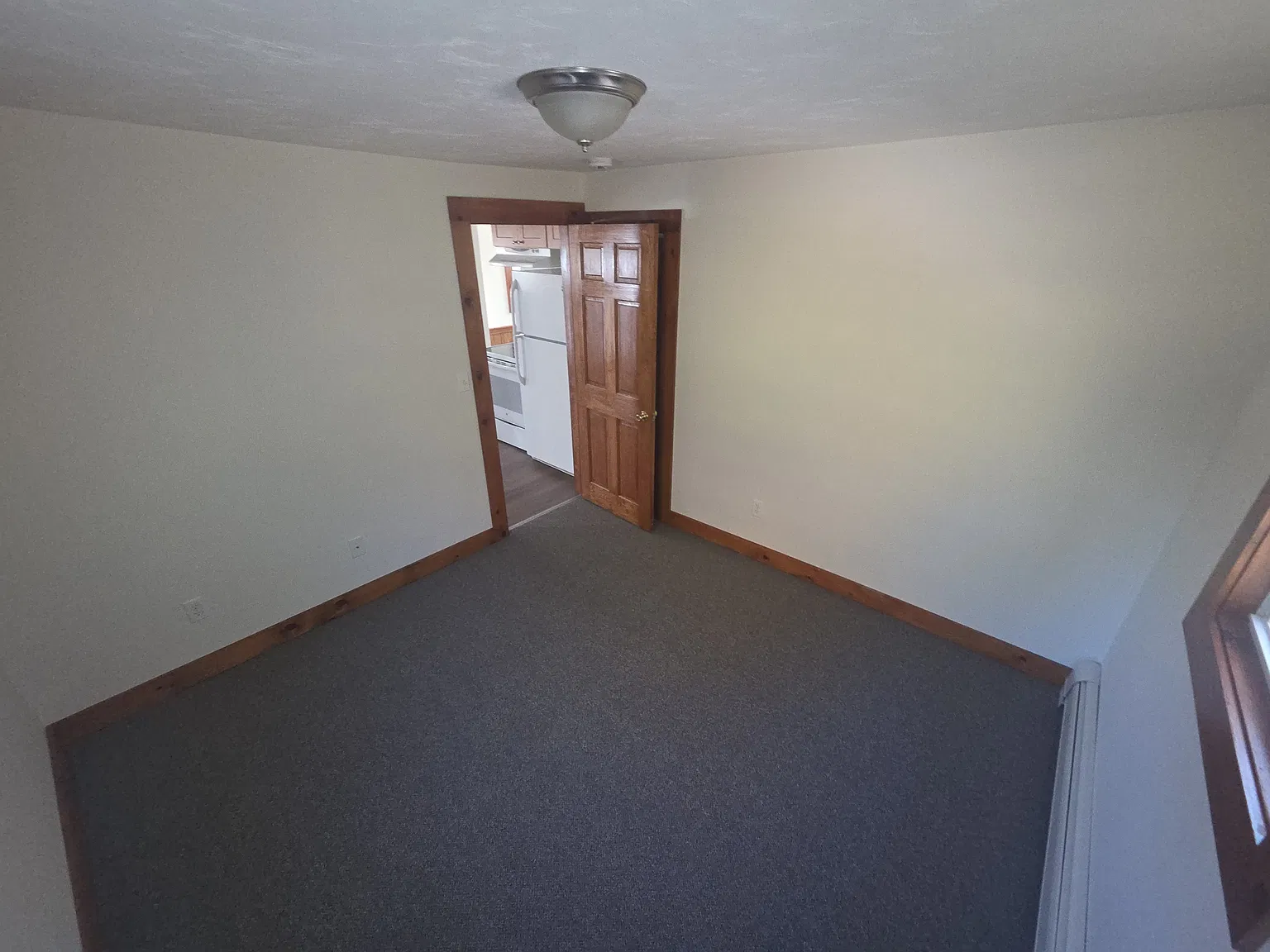 840F Middle Rd — Photo 2