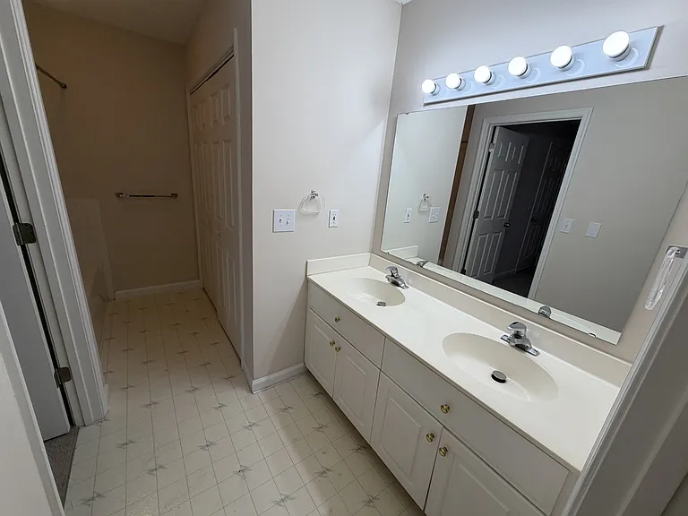 Commonwealth Senior Living at Christiansburg — Photo 21
