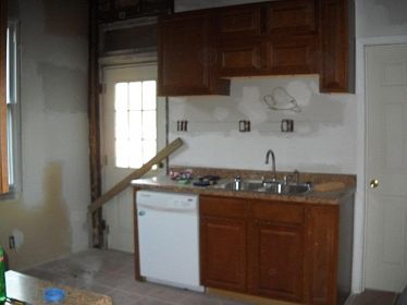 2nd image of 834 E Blackford Ave
