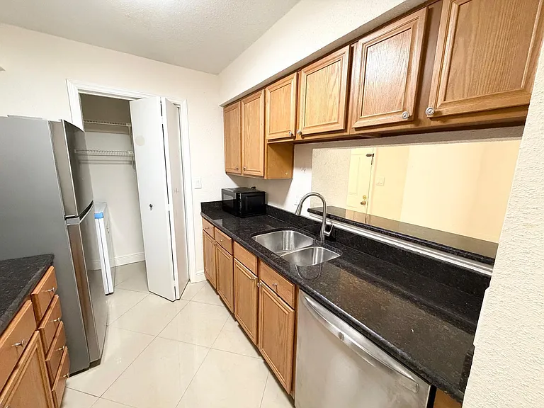 755 Riverside Dr #1335 — Photo 5