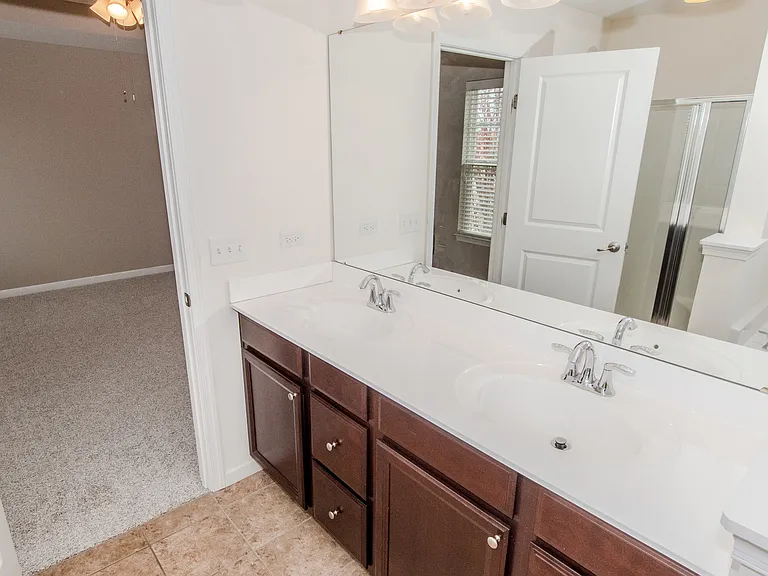216 N Commerce St #216 — Photo 29