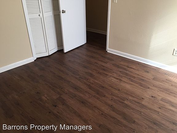 5th image of 3266 Maplewood Dr APT A
