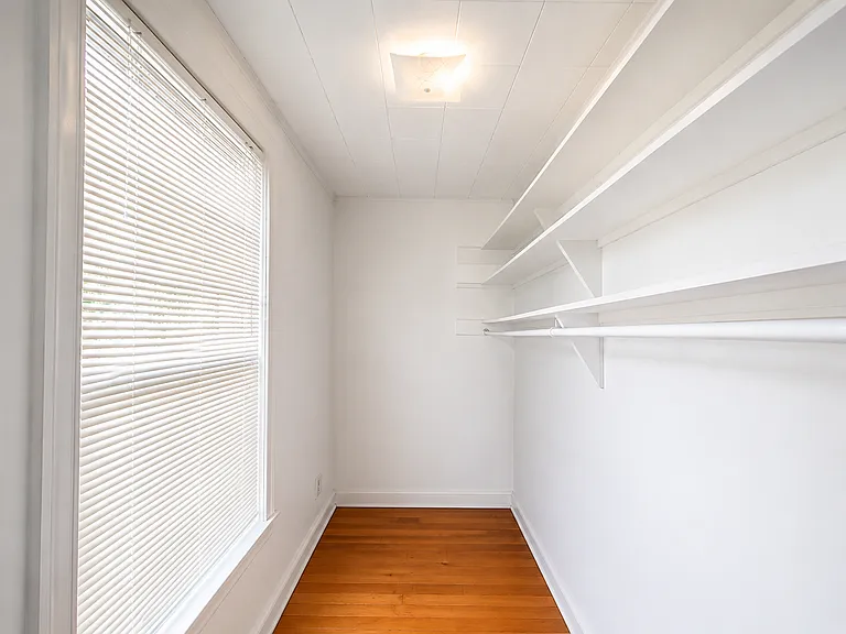 5733 N Ridge Ave #B — Photo 12