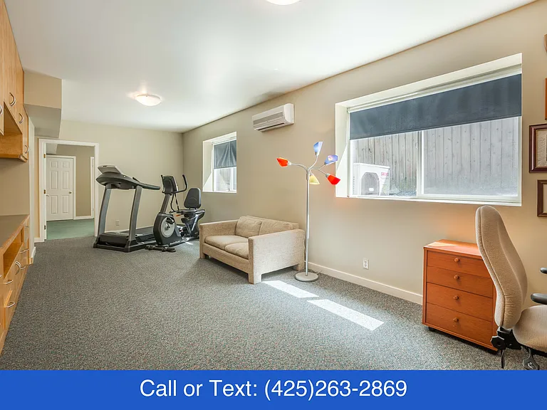 12044C Roosevelt Way NE — Photo 17