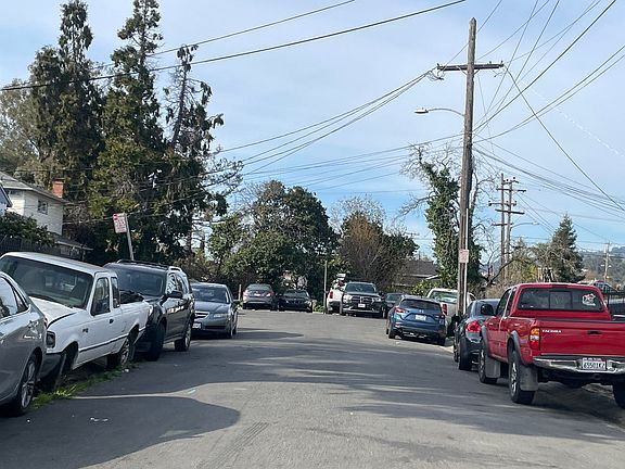 5th image of 8115 Dowling St