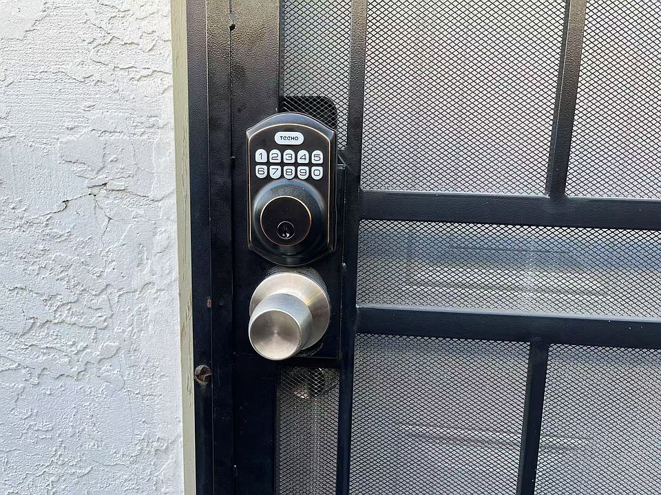 Security Remote Control Lock