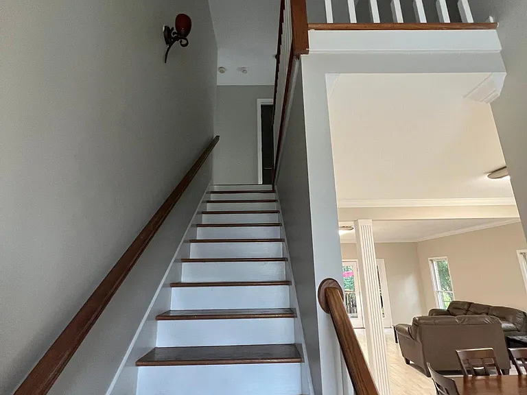 321 Maryland Ave — Photo 14