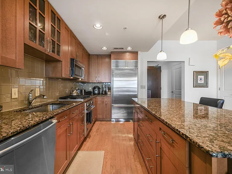 12500 Park Potomac Ave #905 — Photo 18