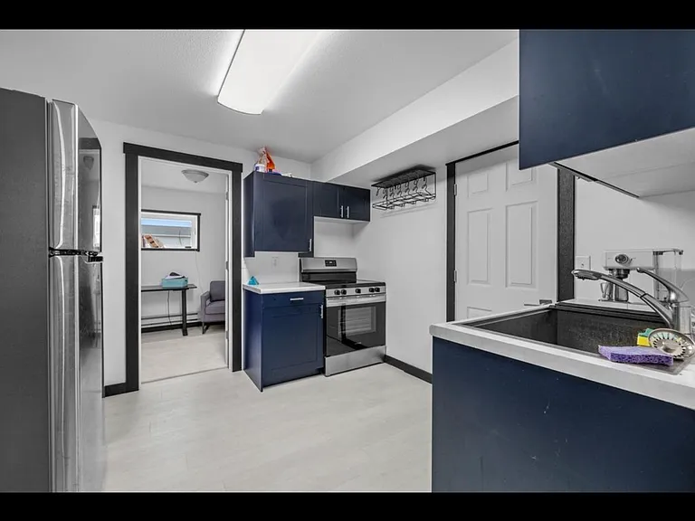 1113 10th St NW — Photo 6