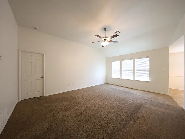 1123 Abbey Rdg — Photo 10
