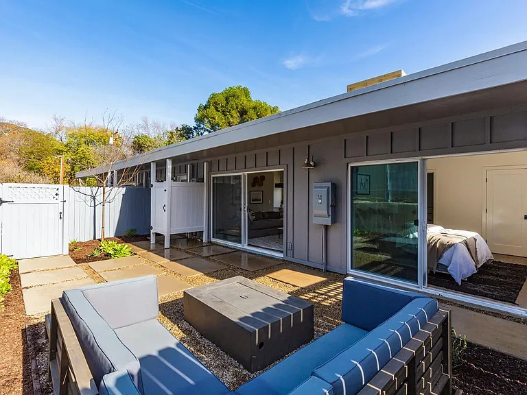 6453 Sycamore Meadows Dr — Photo 12