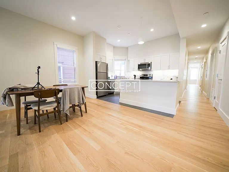 56-58 John F Kennedy St #4 — Photo 6