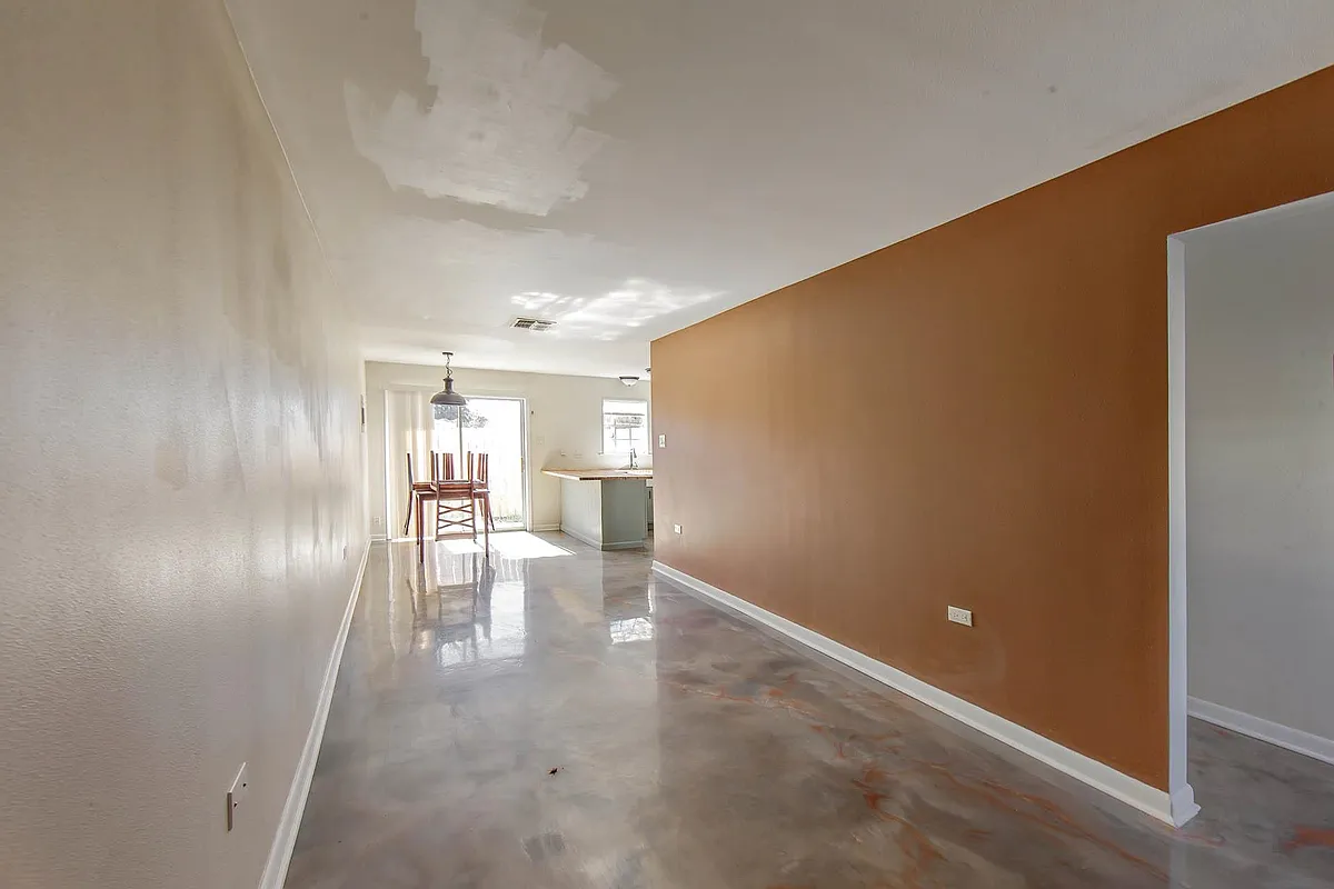 Building Photo - 2121 Bayou Black Dr #3