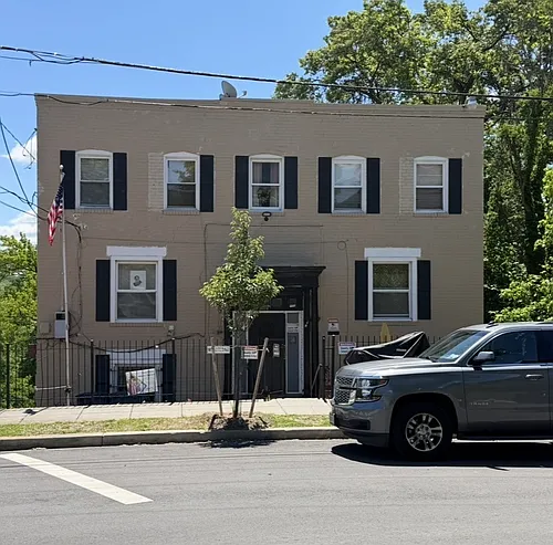 3162 Buena Vista Ter SE Photo 1
