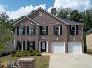 5884 Fairington Farms Ln, Lithonia, GA
