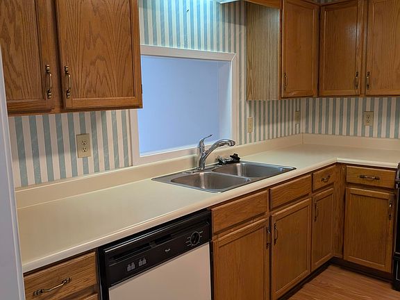 5th image of 5916 Chester Street