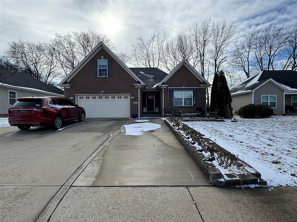 1st image of 3698 Woodbridge Ln