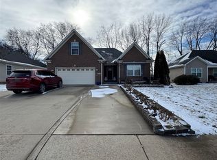 3698 Woodbridge Ln, Bowling Green, KY 42104