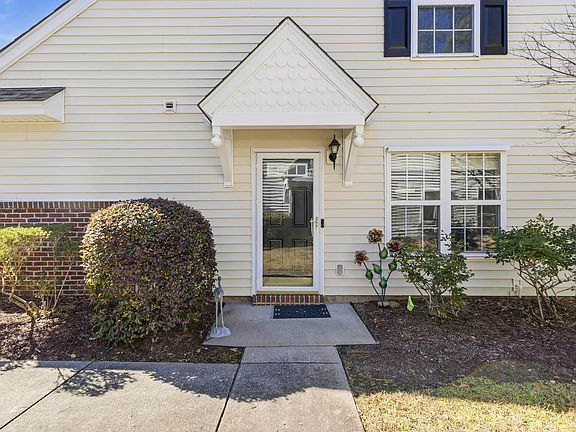 3rd image of 60 Ribgrass Ln. #4