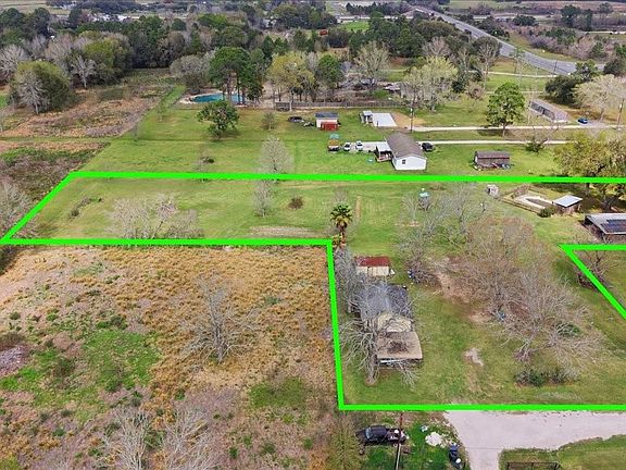 5th image of 134 Meneley Rd