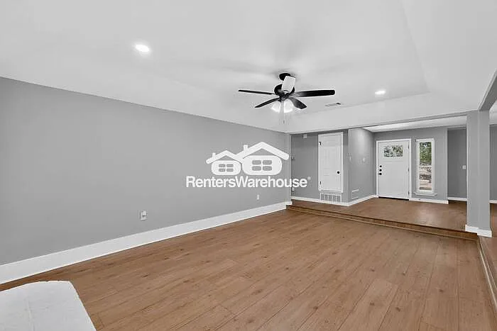 1919 Buckeye Dr — Photo 10
