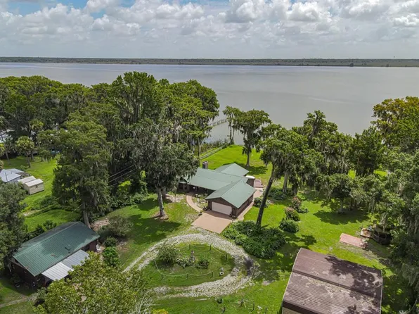 1925 County Road 439c, Lake Panasoffkee, FL 33538