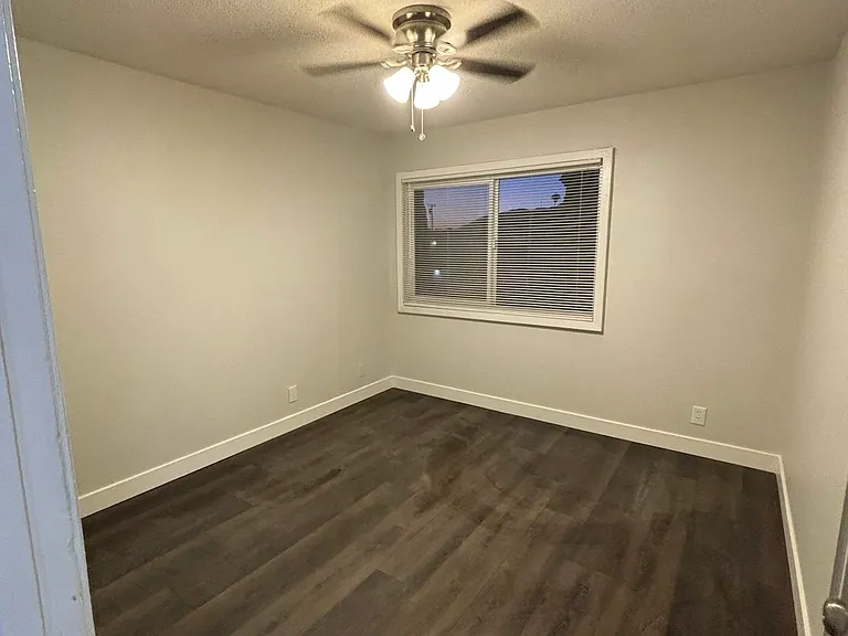 22877 Adrienne Ave #10 — Photo 16