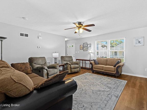 4th image of 9619 Riverwalk Ave