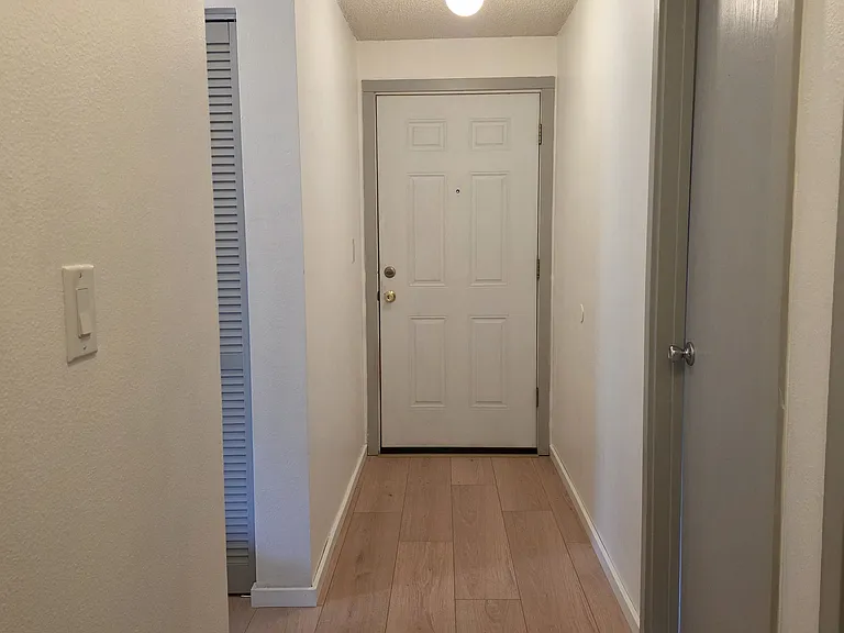 3814 D Pl SE #2 — Photo 2