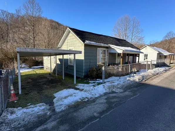 1186 Minden Rd, Oak Hill, WV 25901