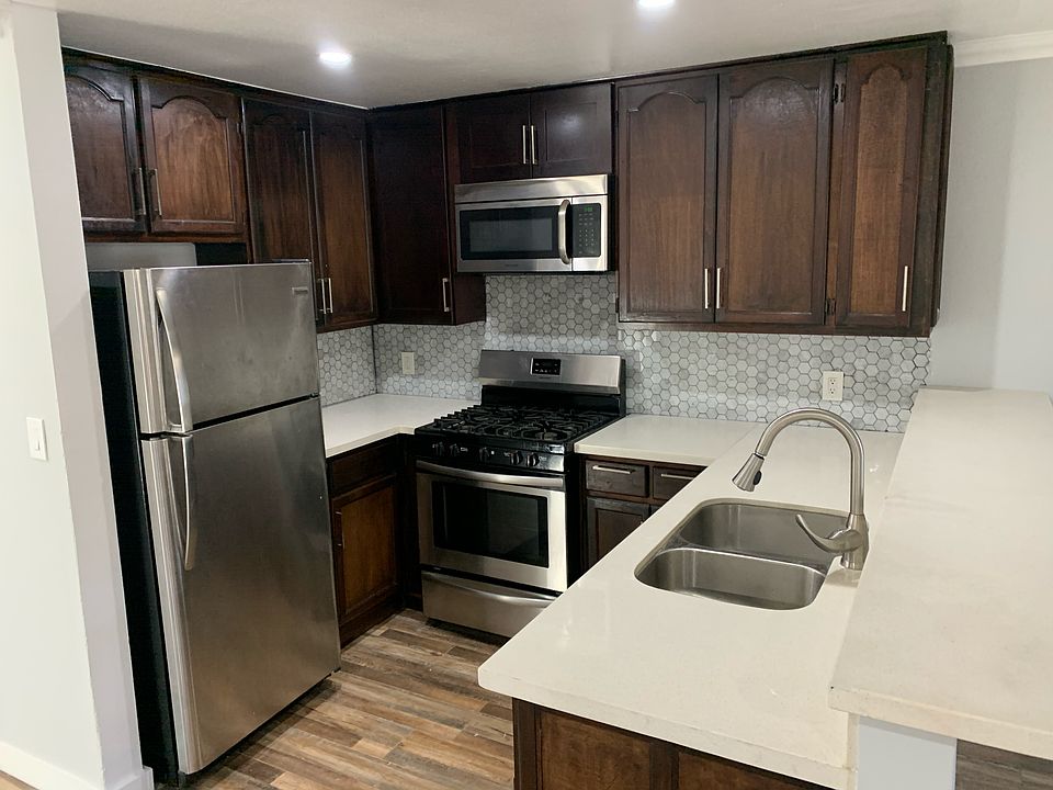 1st image of 4317-4323 Perlita Ave #17