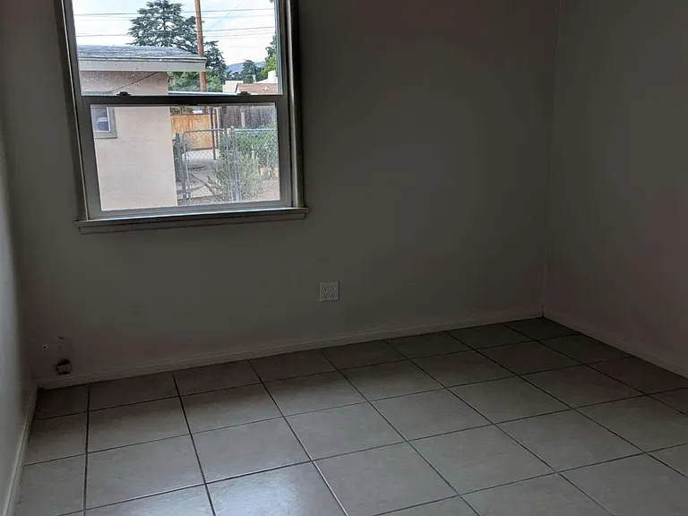 35242 Avenue A — Photo 10