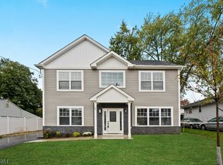 42 Wayne St, Edison, NJ 08817