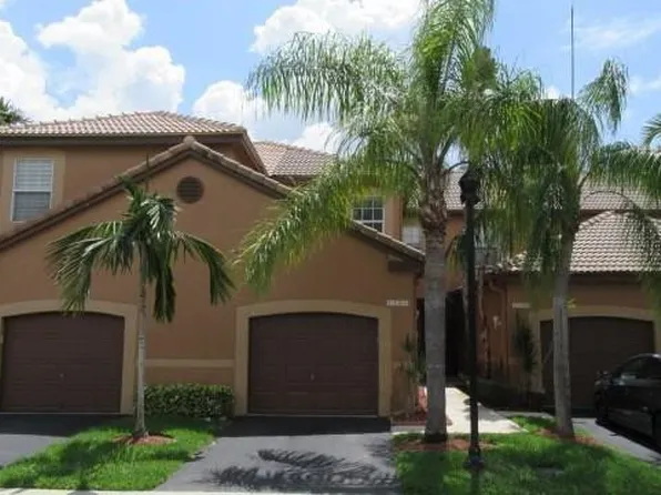 1406 Barcelona Way #2-24, Weston, FL 33327