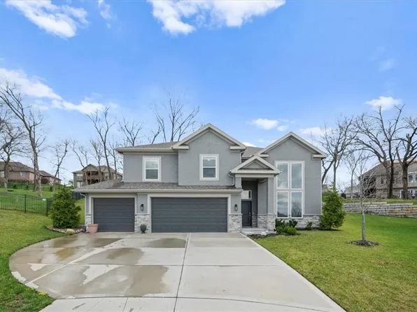 5807 N Bell Ct, Kansas City, MO 64118