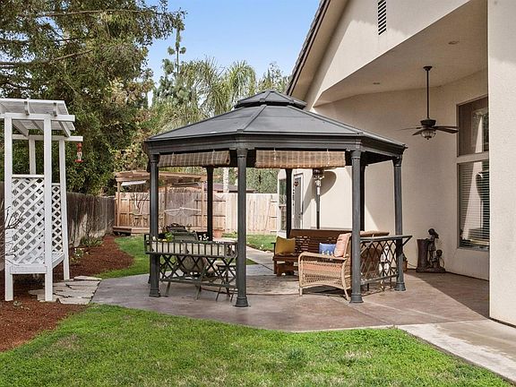 4th image of 1143 N Rossmoor Court E