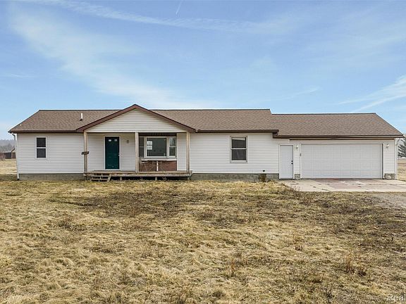 2nd image of 2460 Stapleton Rd