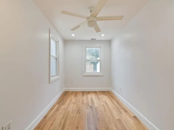 47 Poplar Street image 16 of 17