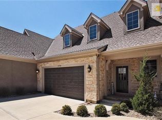 14733 Norwood St, Leawood, KS 66224