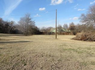 409 N Dooley St, Grapevine, TX 76051