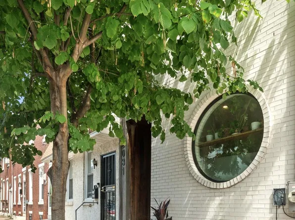 2031 E Firth St, Philadelphia, PA 19125