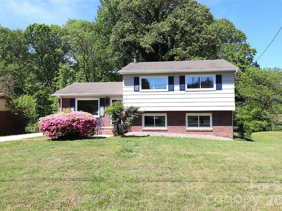 1st image of 793 Vancouver Ln