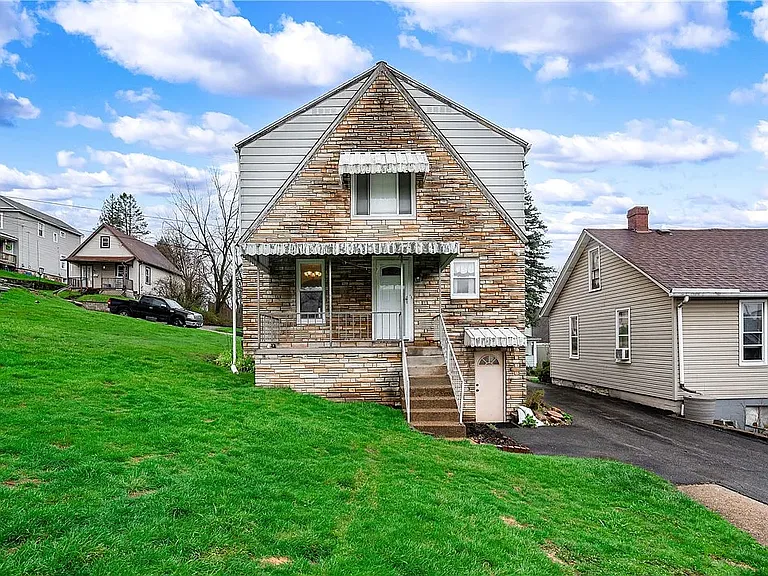 217 American Ave — Photo 4