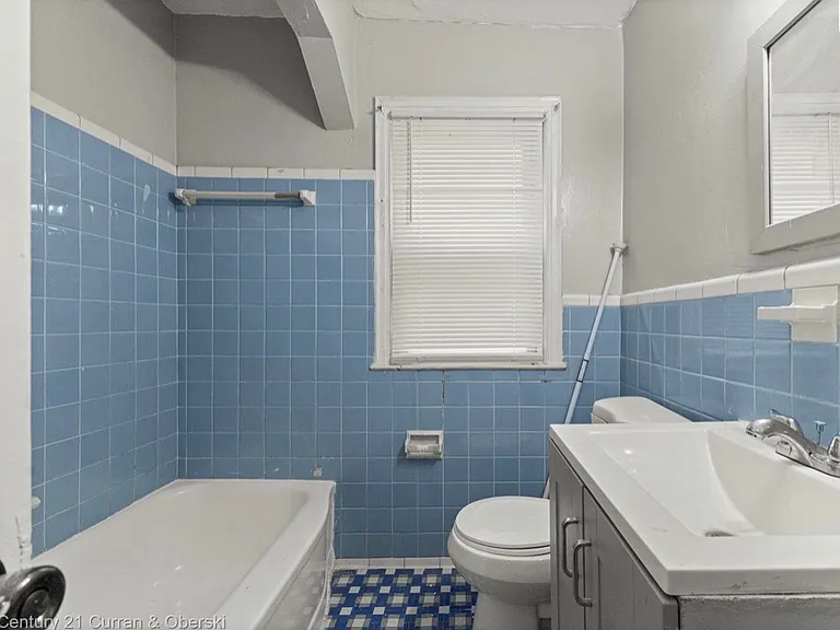 4268 Cortland St #2 — Photo 7