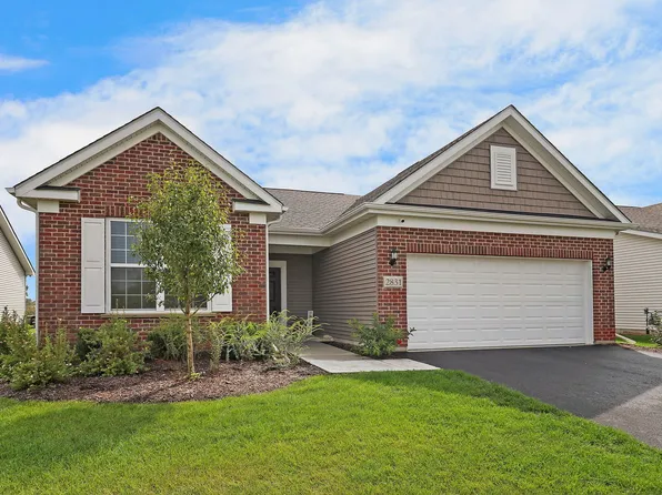 2831 Briargate Dr, Lindenhurst, IL 60046