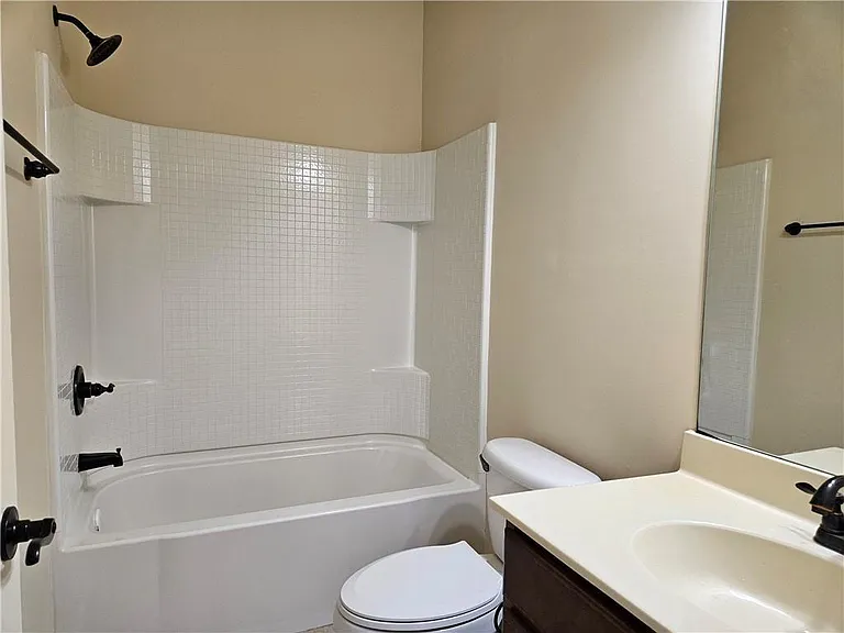 3155 Stonecrest Dr — Photo 21