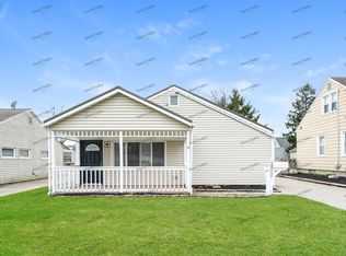 2822 9th St, Cuyahoga Falls, OH 44221