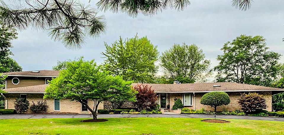 1st image of 29W420 Garden Dr